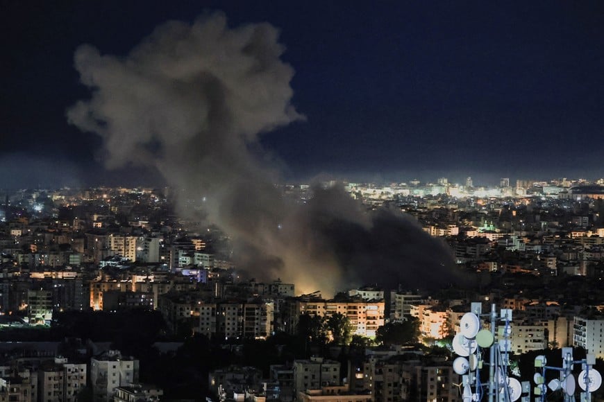 Smoke billows following strikes on Beirut's southern suburbs, following an escalation between Hezbollah and Israel amid the U.S.-Israeli conflict with Iran, as seen from Baabda, Lebanon, March 5, 2026. REUTERS/Mohamed Azakir     TPX IMAGES OF THE DAY