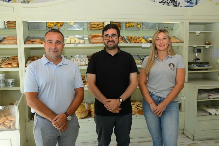 Franco Colella donacion pirulincos a caritas. Crédito: Flavio Raina.