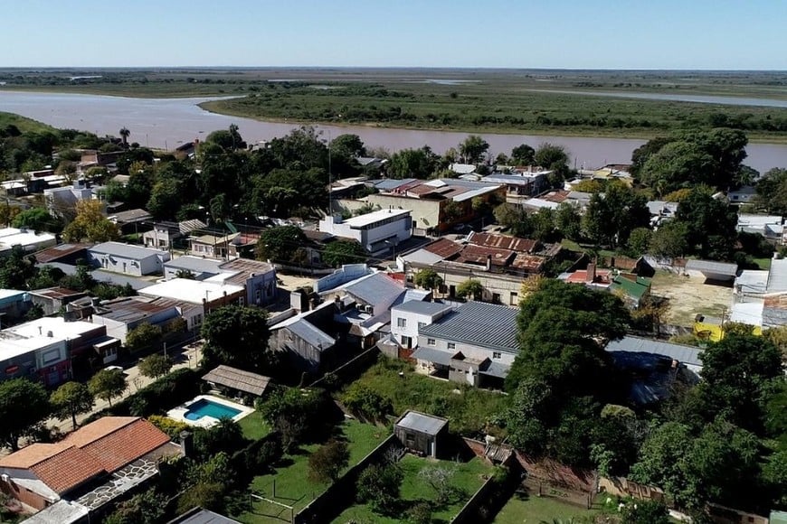 Todos los videos que se investigan fueron tomados adentro y en los alrededores de un supermercado chino de Helvecia. Foto: Gentileza