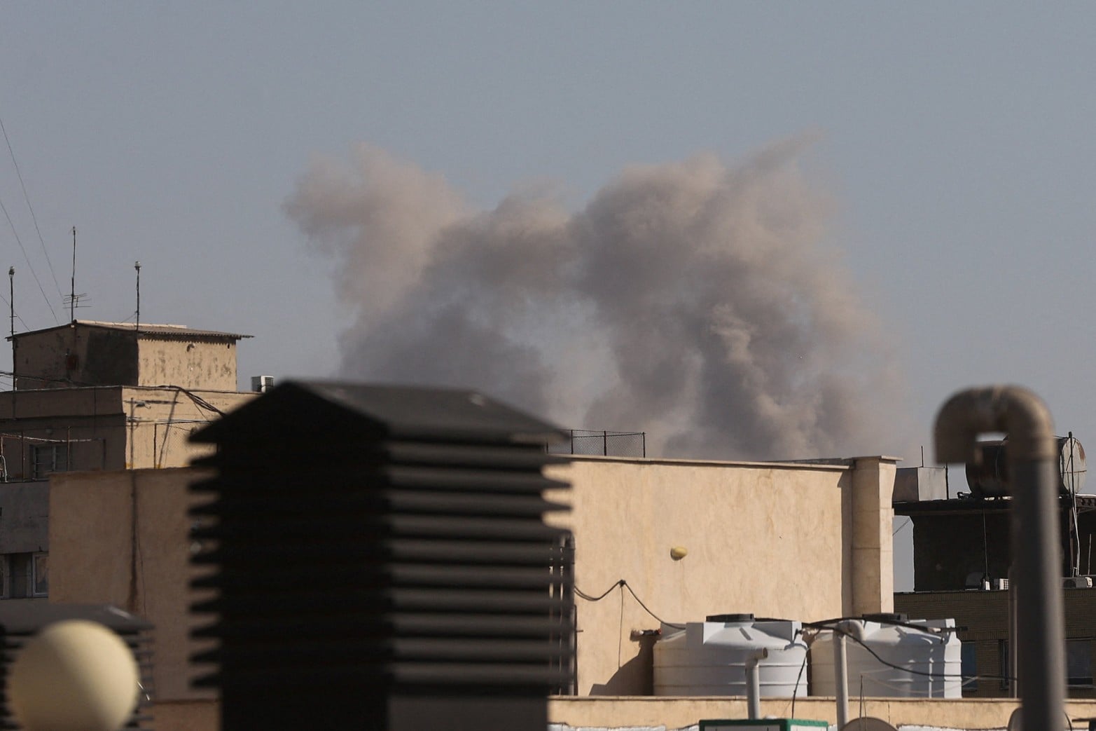 Explosión, en medio del conflicto entre Estados Unidos e Israel con Irán Créditos: REUTERS