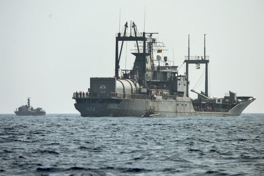 A Sri Lanka Navy vessel approaches an Iranian vessel during a rescue operation, a day after the crew of a distressed Iranian military ship, IRIS Dena were assisted in waters south of Sri Lanka, off the coast of Colombo, Sri Lanka March 5, 2026. Sri Lanka Navy/Handout via REUTERS THIS IMAGE HAS BEEN SUPPLIED BY A THIRD PARTY