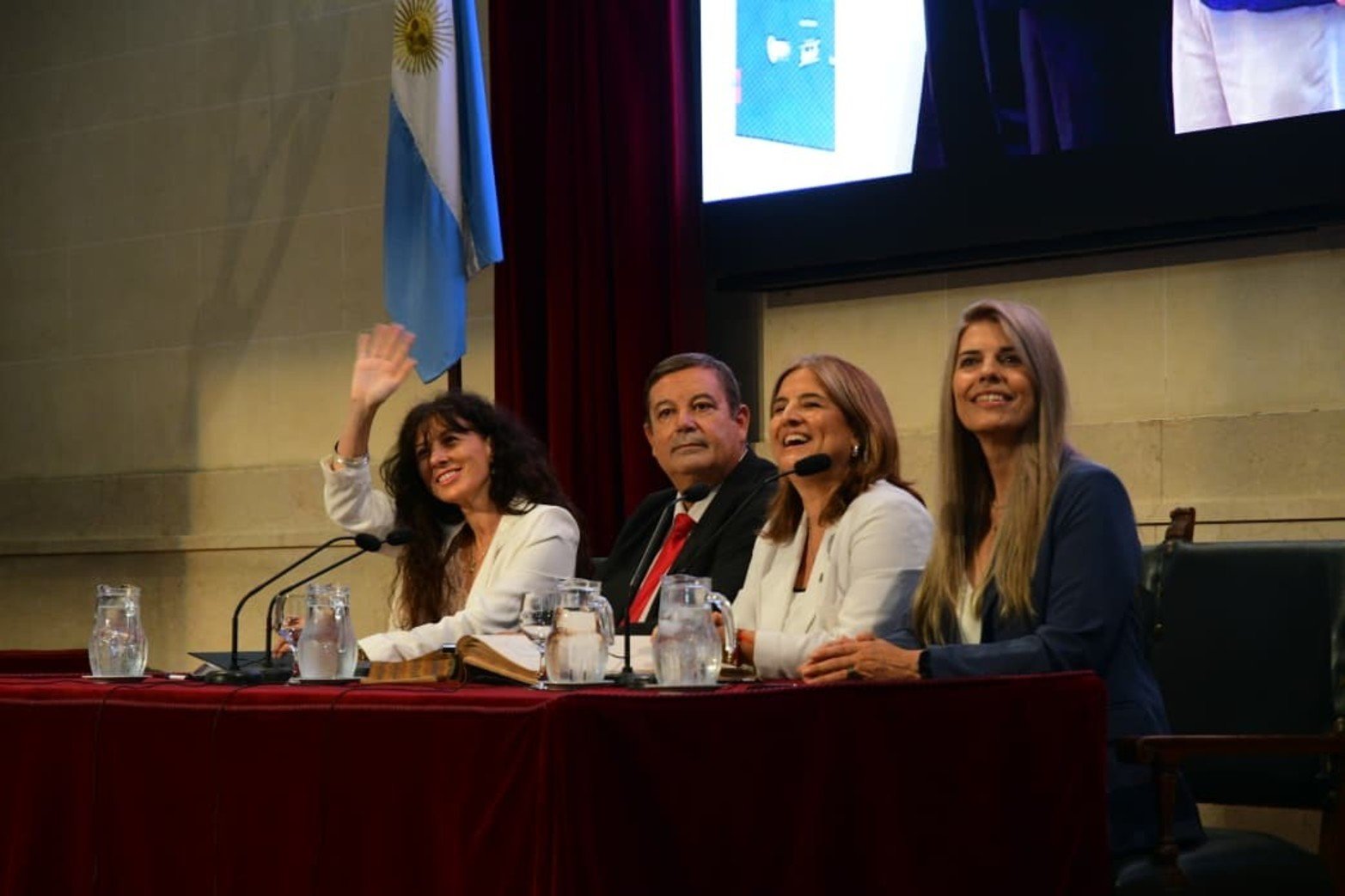 Asunción de autoridades en la UNL.