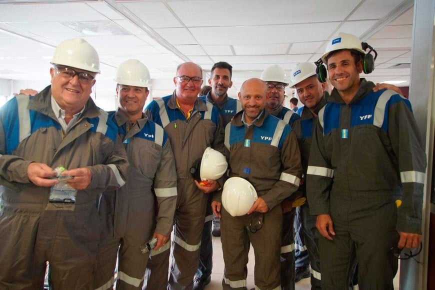 El ministro Puccini encabezaba la comitiva en Vaca Muerta. Foto: Fernando Nicola