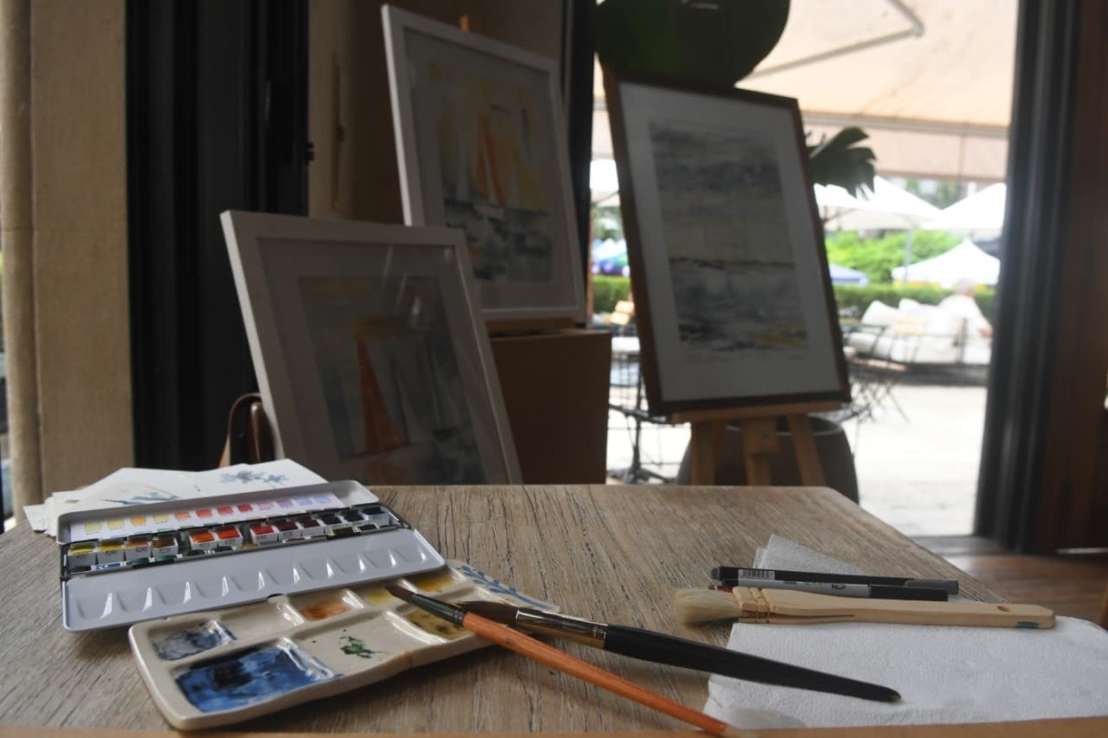 Arte por Día de la Mujer en Dante. 