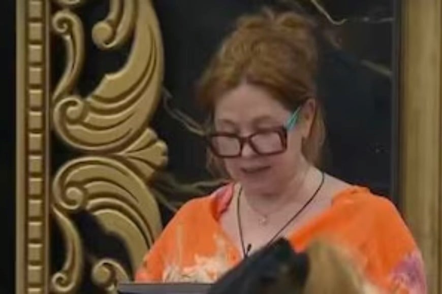 La actriz leyó el comunicado.