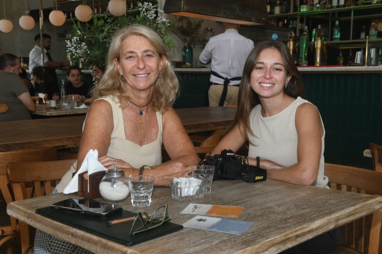 Arte por Día de la Mujer en Dante.