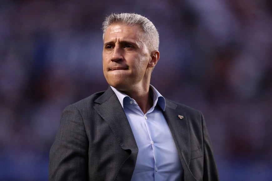 Soccer Football - Brasileiro Championship - Sao Paulo v Botafogo - MorumBIS, Sao Paulo, Brazil - September 14, 2025 
Sao Paulo coach Hernan Crespo before the match REUTERS/Jean Carniel