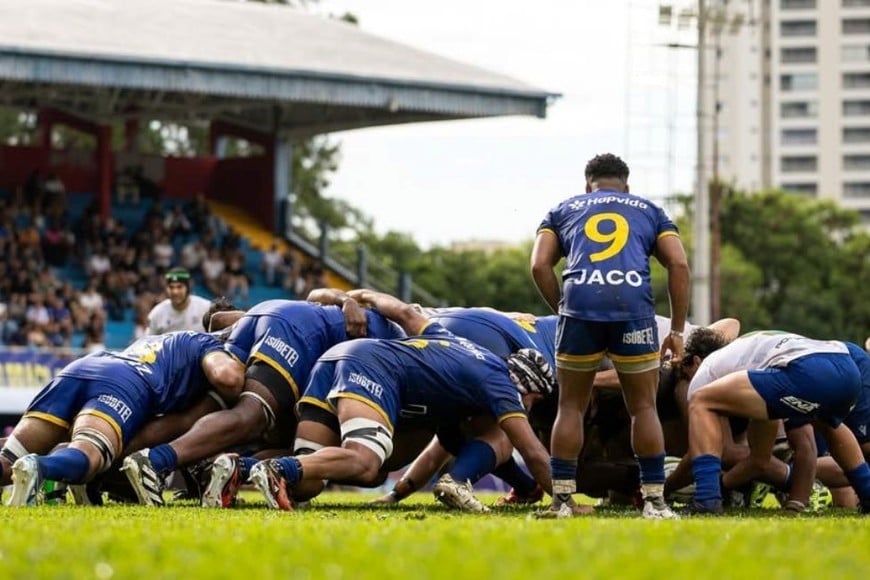 El scrum de Yacaré, uno de los fuertes de la franquicia paraguaya.
