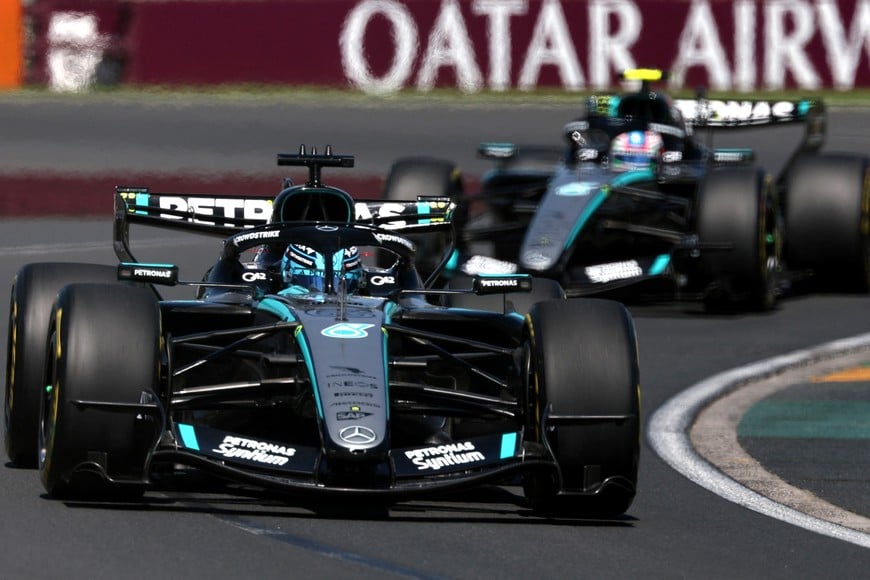 Formula One F1 - Australian Grand Prix - Albert Park Grand Prix Circuit, Melbourne, Australia - March 6, 2026
Mercedes' George Russell and Andrea Kimi Antonelli in action during practice REUTERS/Mark Peterson