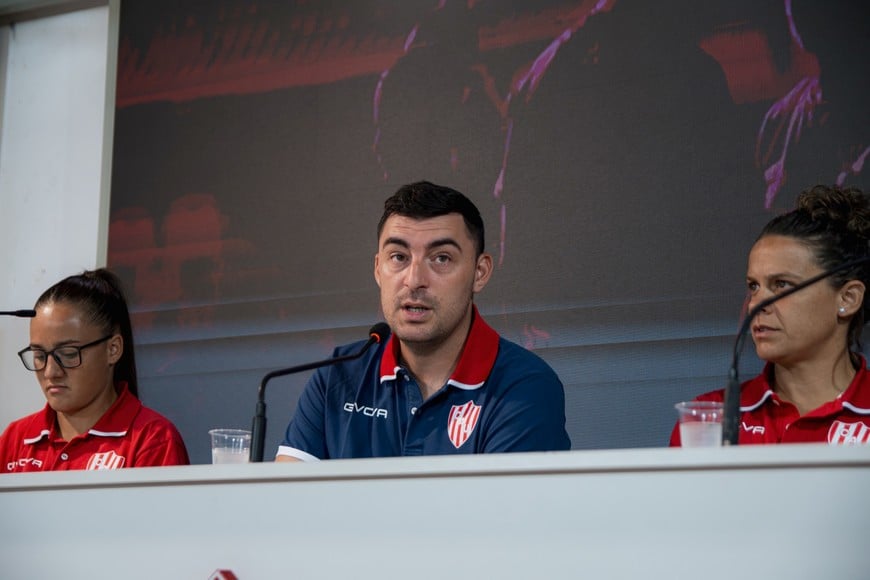 "Las chicas están al 100 y podemos competir" dijo Poccia. Foto: Prensa Unión.