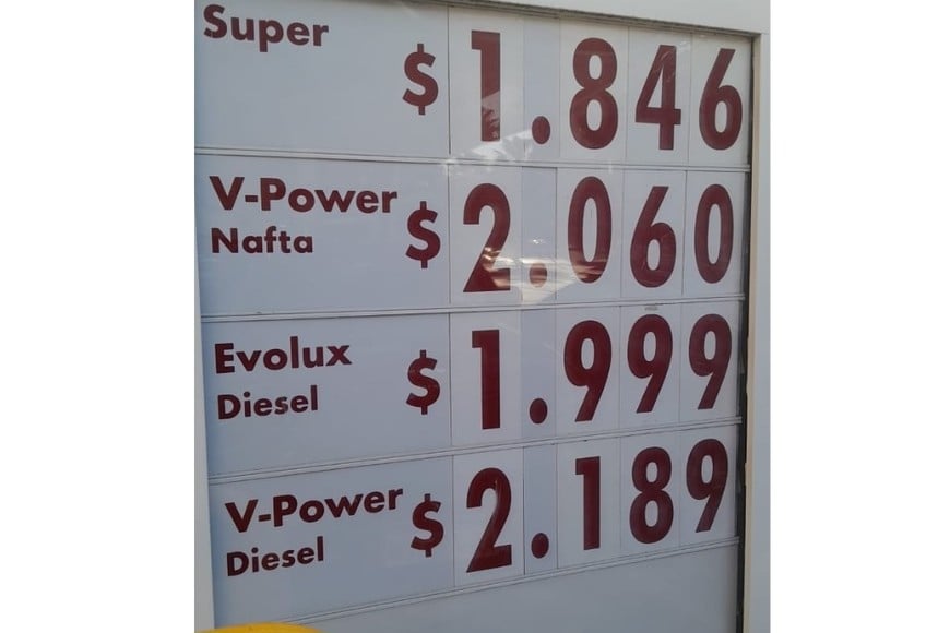 El precio del diésel superó los 2.100 pesos en estaciones de Santa Fe.