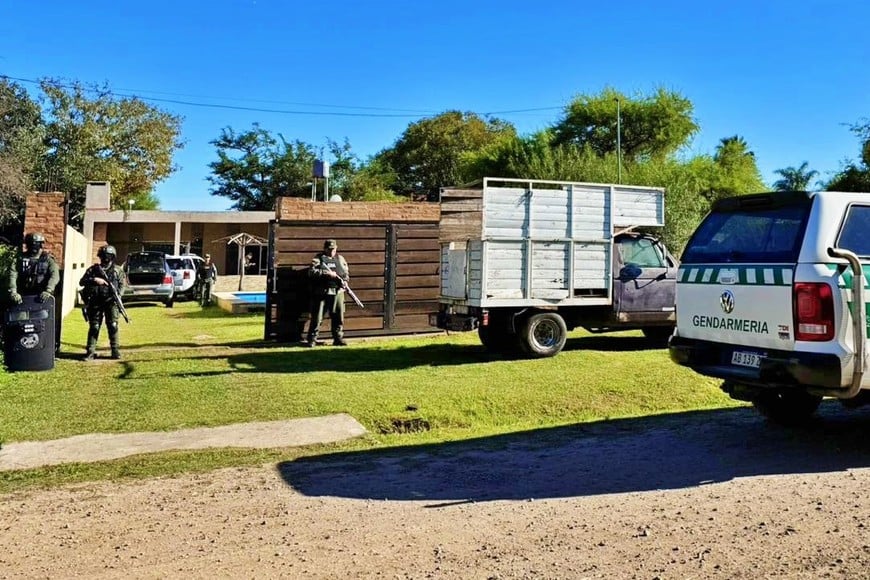 Allanamientos en Puerto Gaboto: dos detenidos en una causa por narcotráfico que investiga a 21 personas