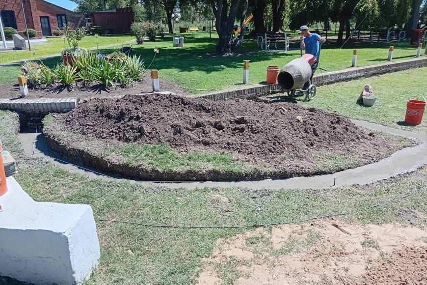 Matilde rescata su historia: construyen un monumento en homenaje al ferrocarril