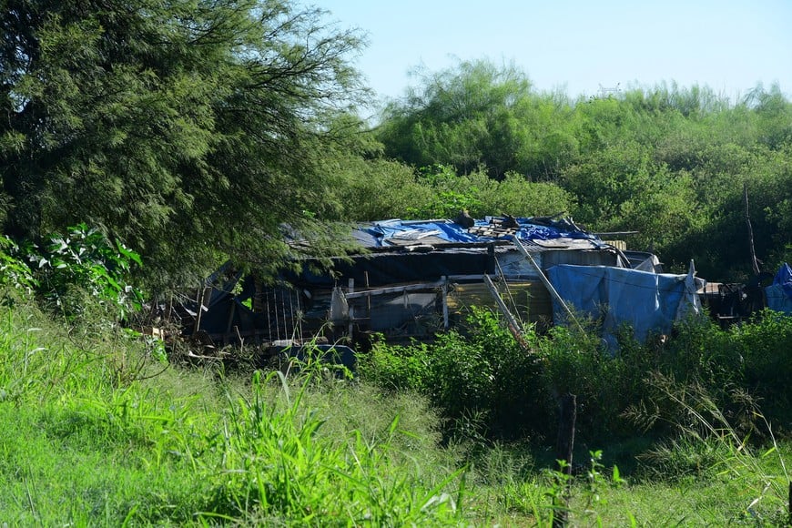 Algunas viviendas son muy precarias. Flavio Raina.