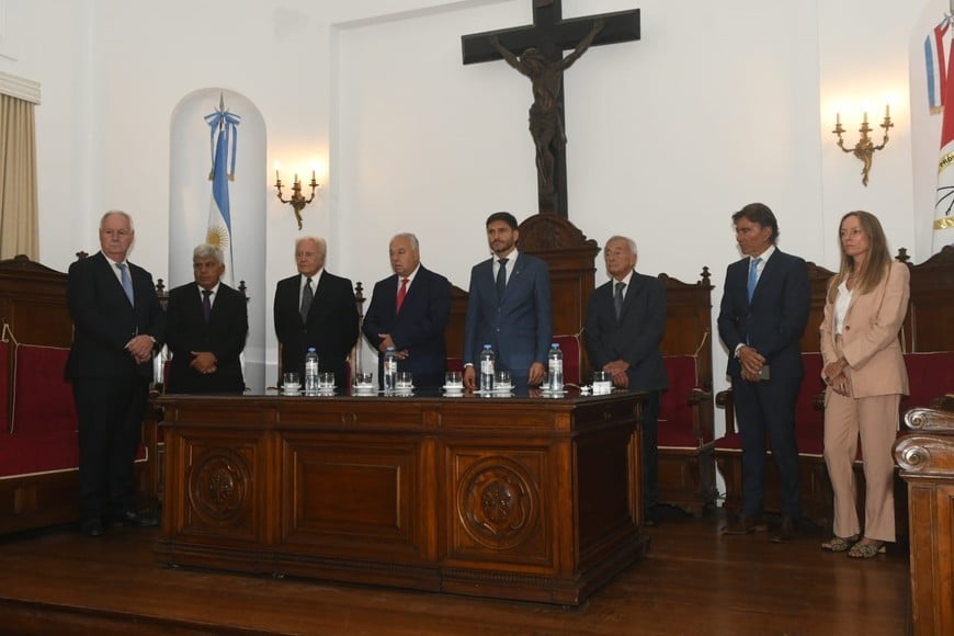 Los ministros de la Corte Suprema y el gobernador Pullaro. Crédito: Carolina Niklison