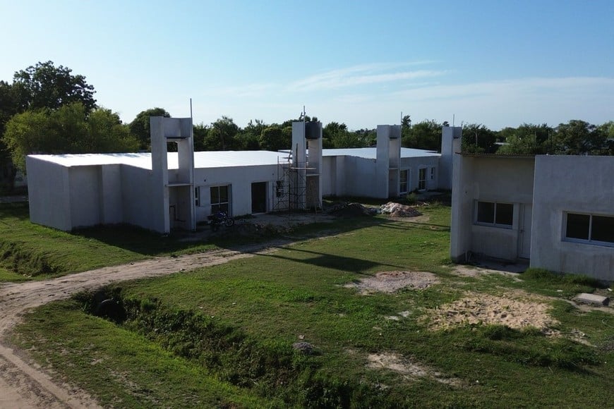 En Romang, departamento San Javier, el Ministerio de Obras Públicas, a través de la Secretaría de Hábitat y Vivienda, llevó a cabo el sorteo para la adjudicación de 12 viviendas.