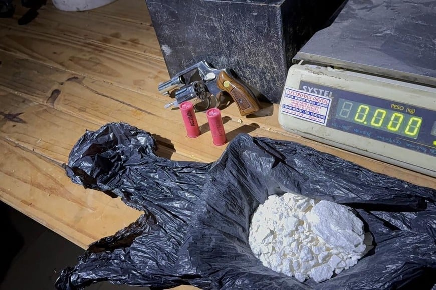 Allanamientos mercado ilegal de armas Agustín Tira detenido