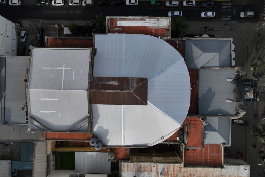 Sectores de la cubierta serán sellados para evitar nuevas filtraciones. Crédito: Fernando Nicola