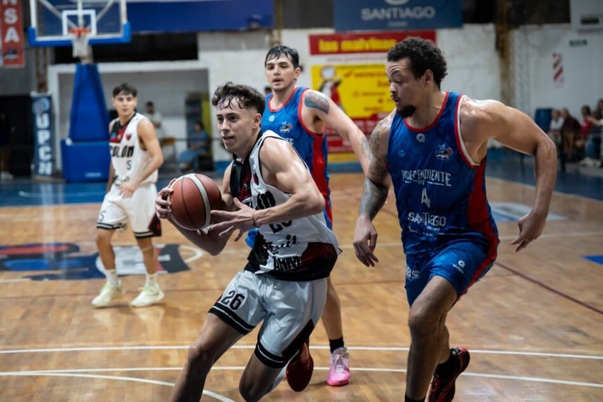 El sabalero afronta 2 partidos en noches consecutivas en Córdoba. Foto: LNB.