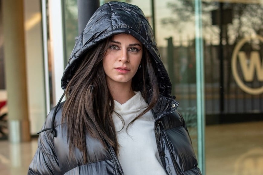 Usarla sin ajustar deja entrar aire frío.