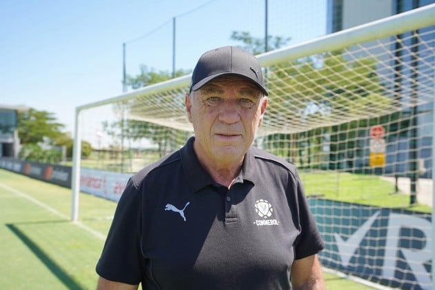 Nery Pumpido con El Litoral. Crédito: Fernando Nicola