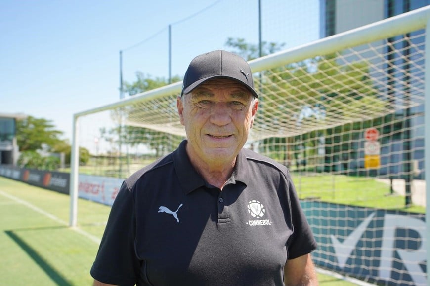 Nery Pumpido con El Litoral. Crédito: Fernando Nicola