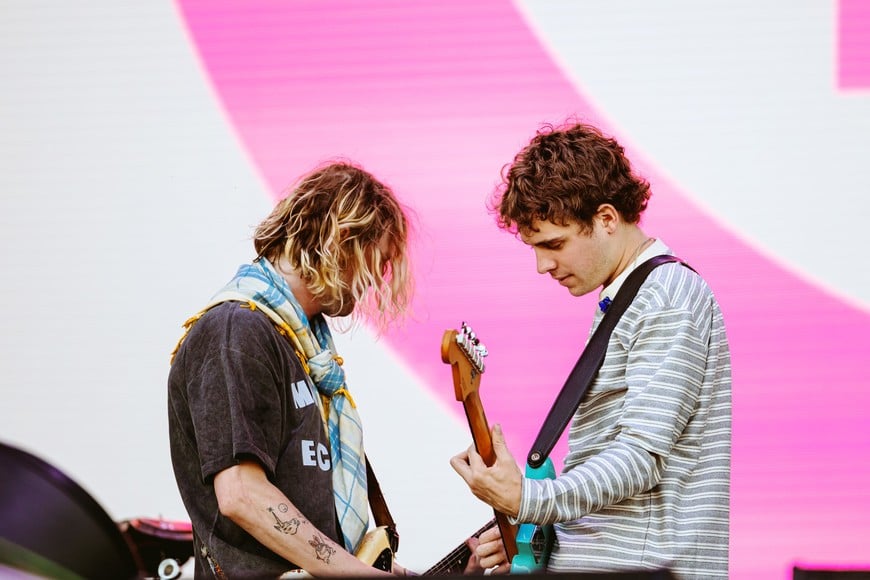 Royel Otis por Miru Trigo.