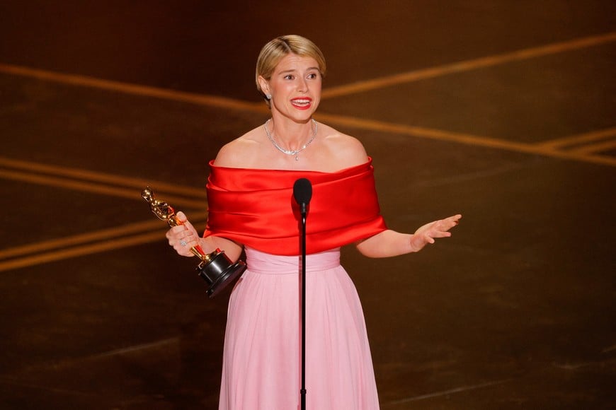 Jessie Buckley accepts the Oscar for Best Actress for "Hamnet" during the Oscars show at the 98th Academy Awards in Hollywood, Los Angeles, California, U.S., March 15, 2026. REUTERS/Mike Blake