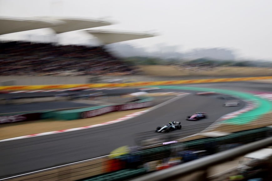 Formula One F1 - Chinese Grand Prix - Shanghai International Circuit, Shanghai, China - March 15, 2026
Mercedes' Andrea Kimi Antonelli and Alpine's Franco Colapinto in action during the race REUTERS/Maxim Shemetov
