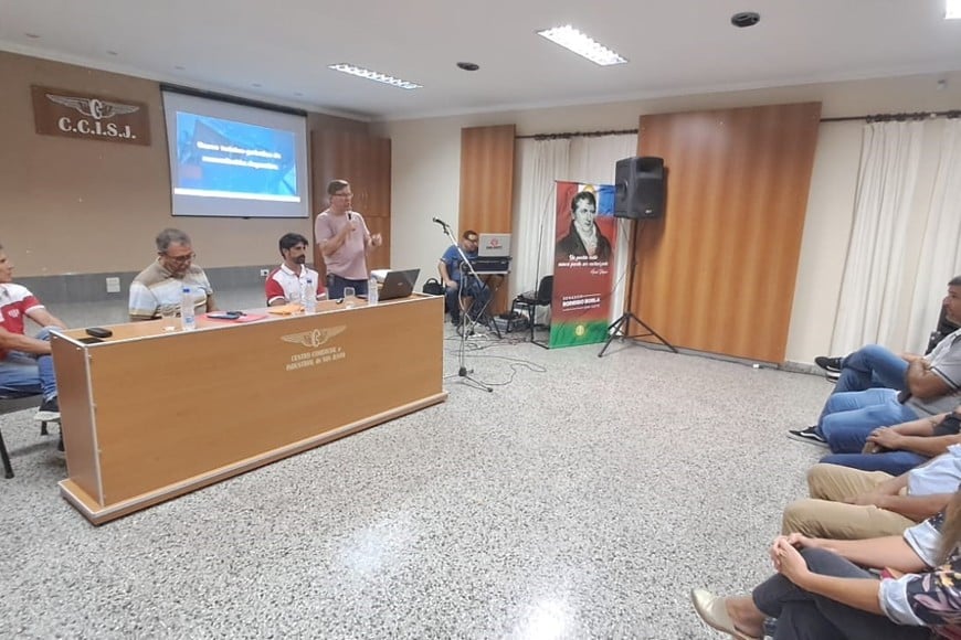 Presentaron en San Justo la Academia de Ciencias del Deporte del Club Unión junto a la Universidad Favaloro