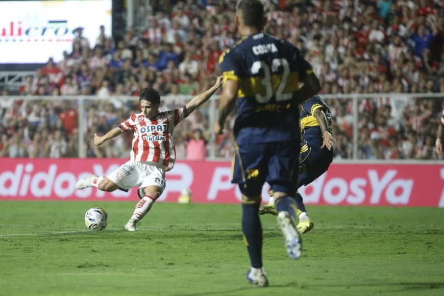 La definición de Palacios para el 1 a 0 tatengue. Foto: Matías Pintos.