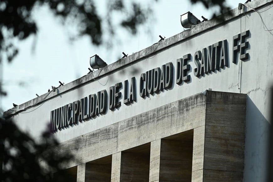 Fachada de la Municipalidad capitalina. Crédito: Archivo Mauricio Garín