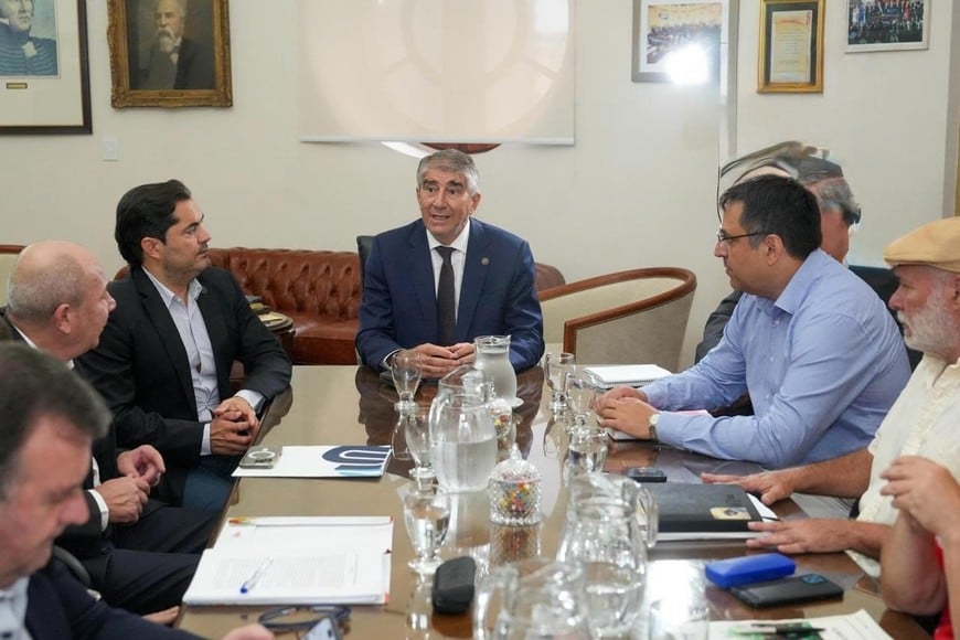 El gobierno cerró el acuerdo paritario con Upcn y ATE y luego los trasladó a los distintos sectores.