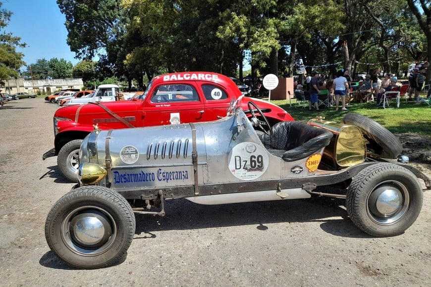 Entre clásicos y hot rod, Nuevo Torino vivió una fiesta sobre ruedas