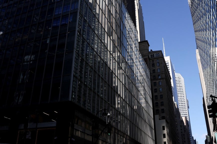 Smoke billows from a fire on Madison Avenue in midtown Manhattan, New York, U.S., March 17, 2026. REUTERS/Shannon Stapleton