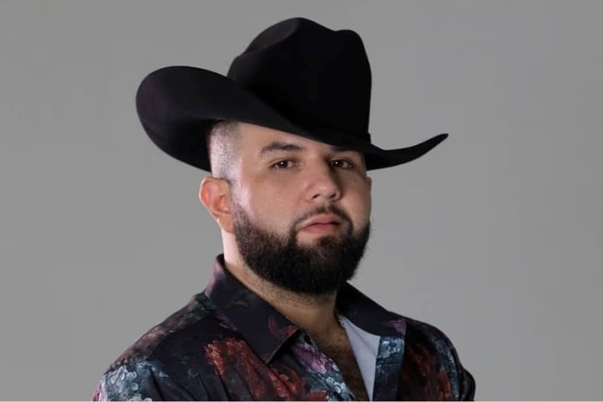 Carin León y Jelly Roll fueron elegidos para abrir la propuesta musical.