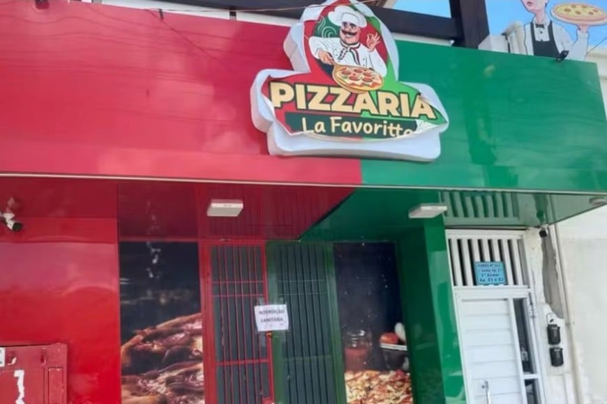 Clausuraron una pizzería en Brasil tras una intoxicación masiva.