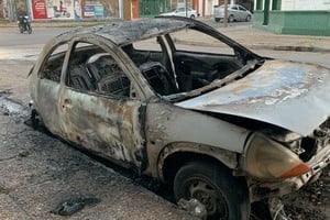 auto incendiado Amenábar 3500