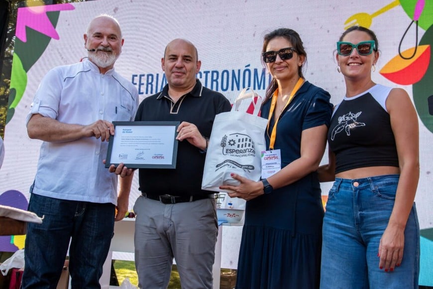 Con la clase magistral de Osvaldo Gross, Esperanza consolidó el éxito de la feria "Comemos"