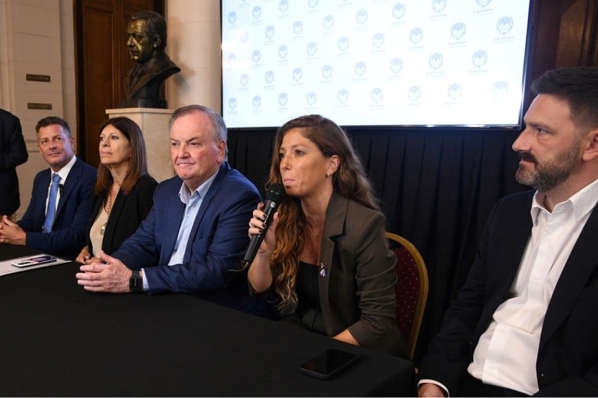 Sofía Galnares encabezó el encuentro con mirada federal y ambiental. Foto: Guillermo Di Salvatore