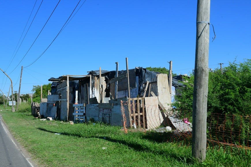 Muy precarias las viviendas. Flavio Raina.