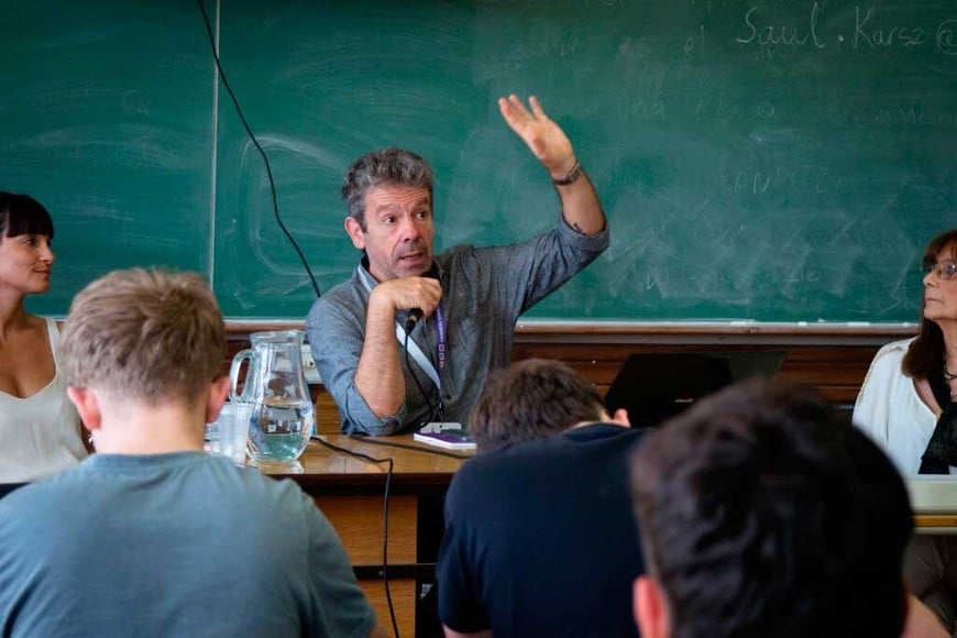 Martín Becerra, analizó junto a El Litoral los cambios en los consumos culturales.