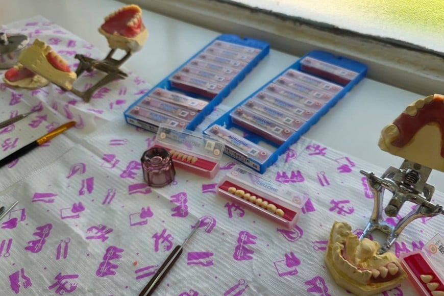 La iniciativa se inscribe en una política integral de salud bucal, con eje en la atención preventiva, el trabajo en red y la priorización de pacientes en situación de mayor vulnerabilidad.