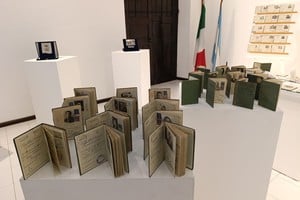 La muestra es organizada de manera articulada con la COMITES de la Circunscripción Rosario, a través de su Comisión de Turismo, presidida por la consejera Antonela Novello.