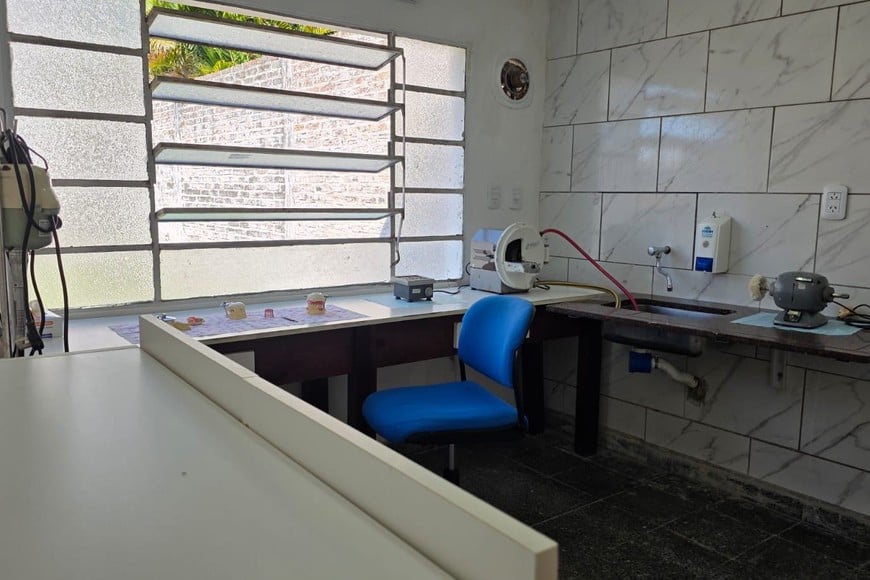 La iniciativa se inscribe en una política integral de salud bucal, con eje en la atención preventiva, el trabajo en red y la priorización de pacientes en situación de mayor vulnerabilidad.