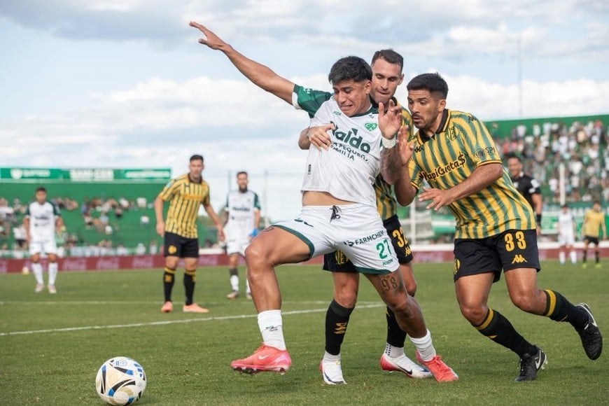Sarmiento vs Aldosivi. Foto: @CASarmientoOf