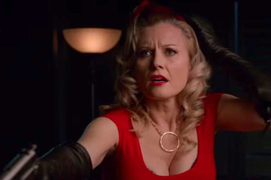 Carrie Anne Fleming fue parte de series como Supernatural, iZombie, Smallville y Supergirl.