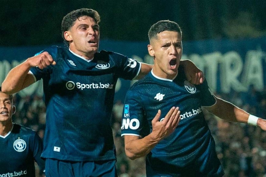 Luciano Gómez y Álex Arce fueron los goleadores de la noche.