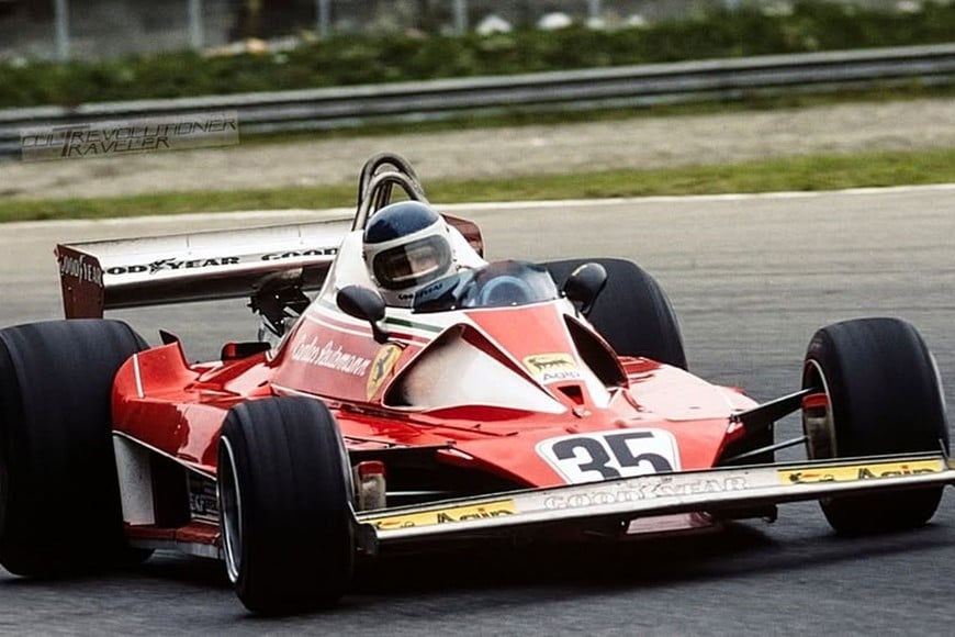 Carlos Alberto Reutemann dando sus primeros pasos en Ferrari, escudería que lo contrató en ese año del Golpe Militar