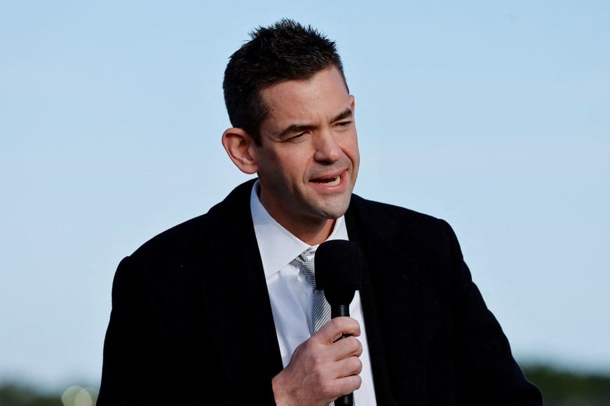 FILE PHOTO: NASA Administrator Jared Isaacman speaks during the rollout of NASA's next-generation moon rocket in Cape Canaveral, Florida, U.S., January 17, 2026. REUTERS/Joe Skipper/File Photo